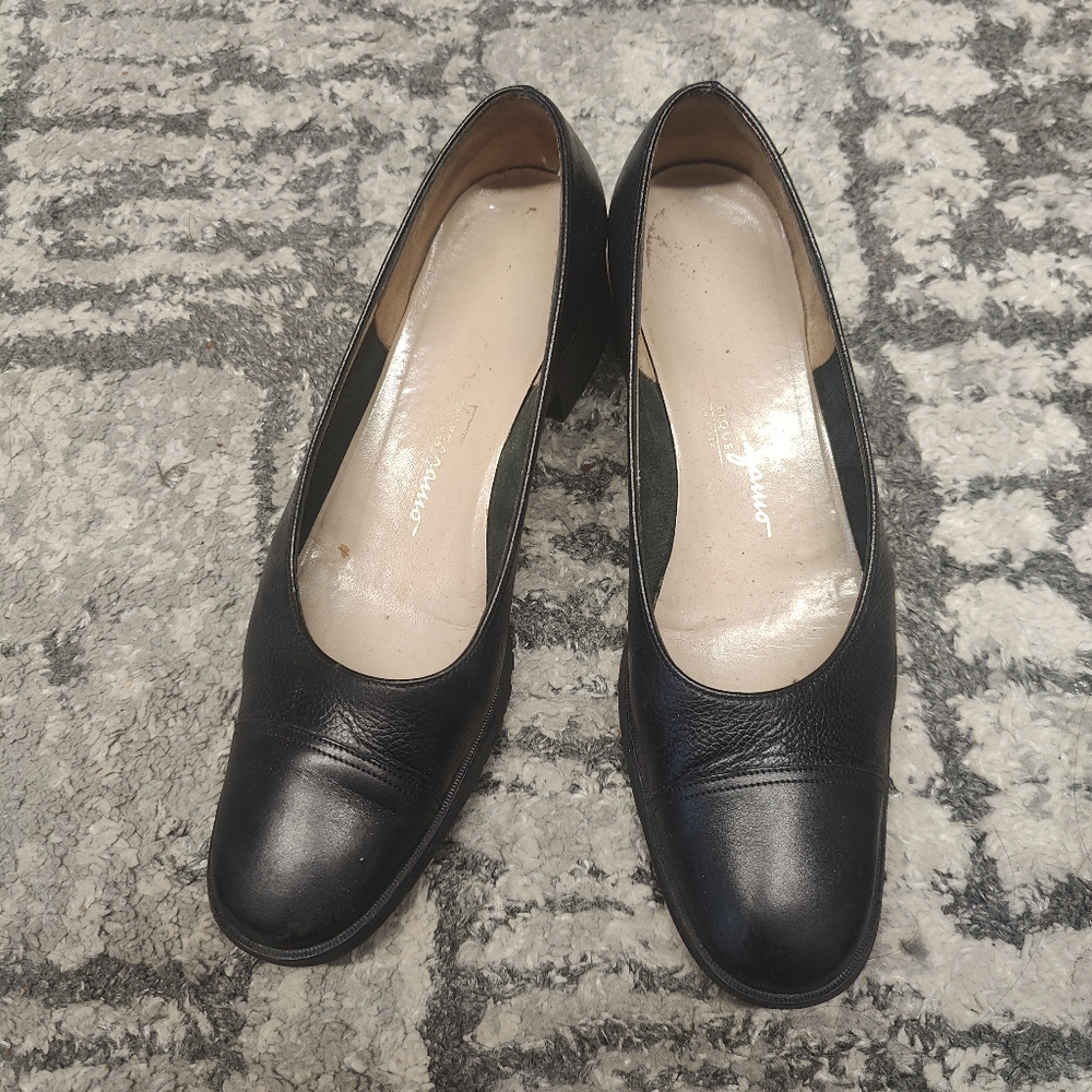 Salvatore Ferragamo black leather Loafers shoes size 8